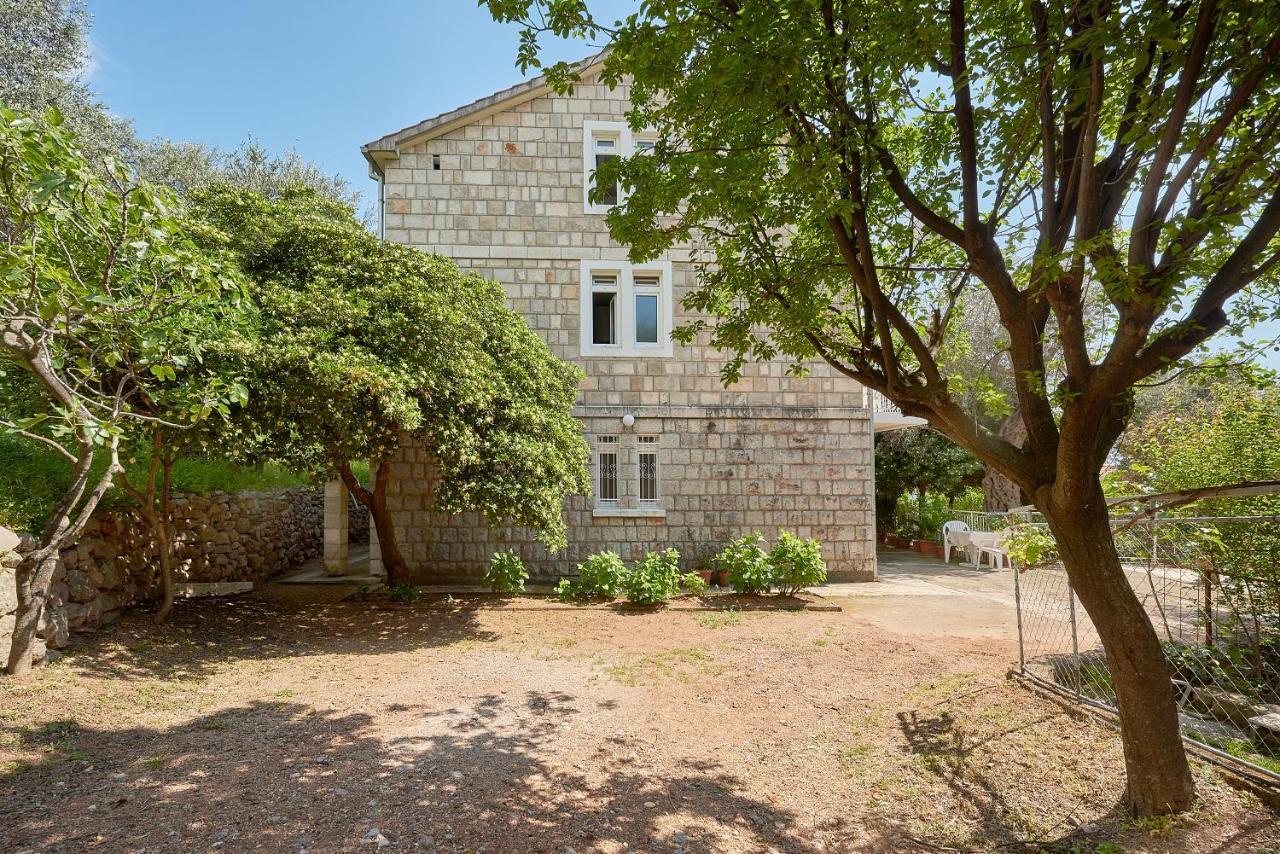 Apartmani Kuca U Maslinama Sveti Stefan Exteriér fotografie