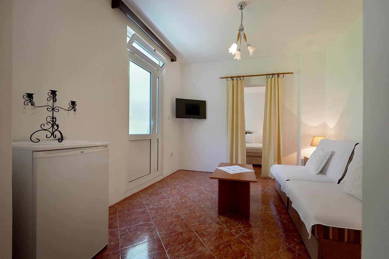Apartmani Kuca U Maslinama Sveti Stefan Exteriér fotografie